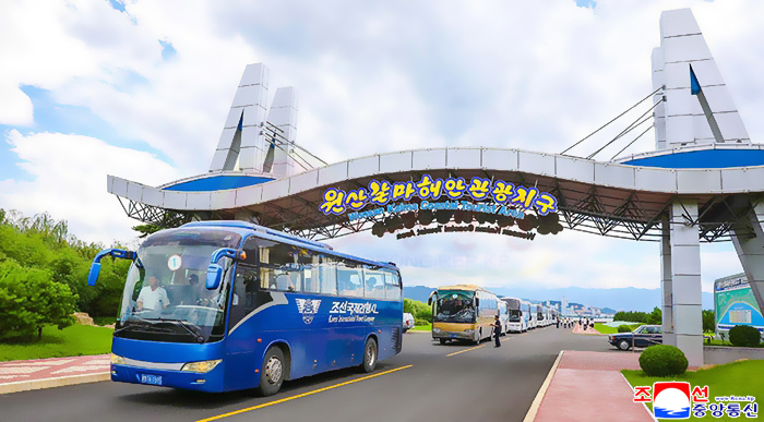 6-인민의 기쁨 넘쳐나는 동해의 명사십리-원산갈마해안관광지구